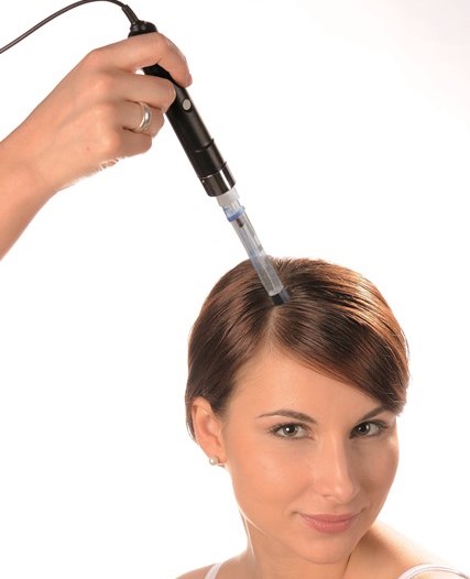 Skin-pH-Meter - pH measurement on scalp